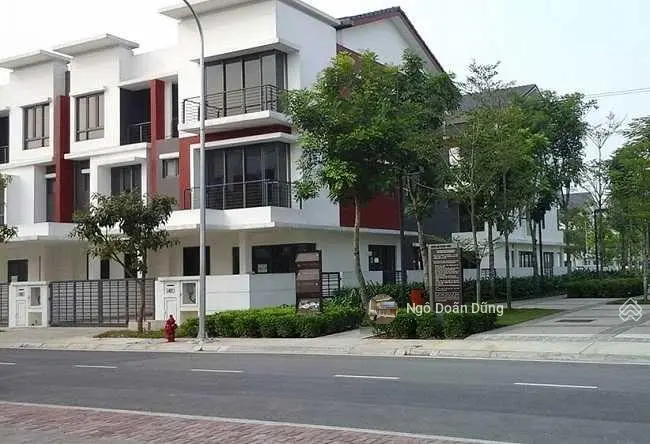 Bán gấp căn liền kề đầu hồi Gamuda nhà nguyên bản CĐT, nở hậu, công viên cạnh nhà 0904 744 ***