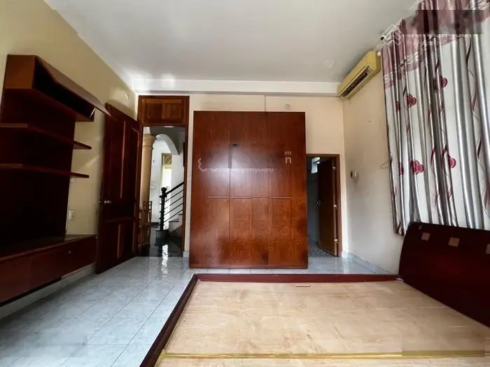 Bán nhà biệt thự giá rẻ - hàng hiếm mặt tiền khủng khu vực quan chức - bán gấp