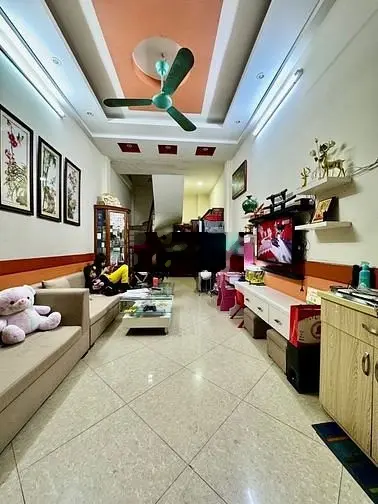 Nhà Trương Định, hiếm, ở luôn, trước nhà gần 3m, gần phố, 4T, 39m2