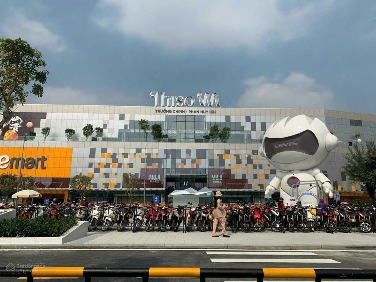 CC bán nhà MT Phan Huy Ích (hàng xóm Emart),DT 7x20m, 4 tầng, giá 14,9 tỷ, LH 0919 818 *** gặp Mr Nam