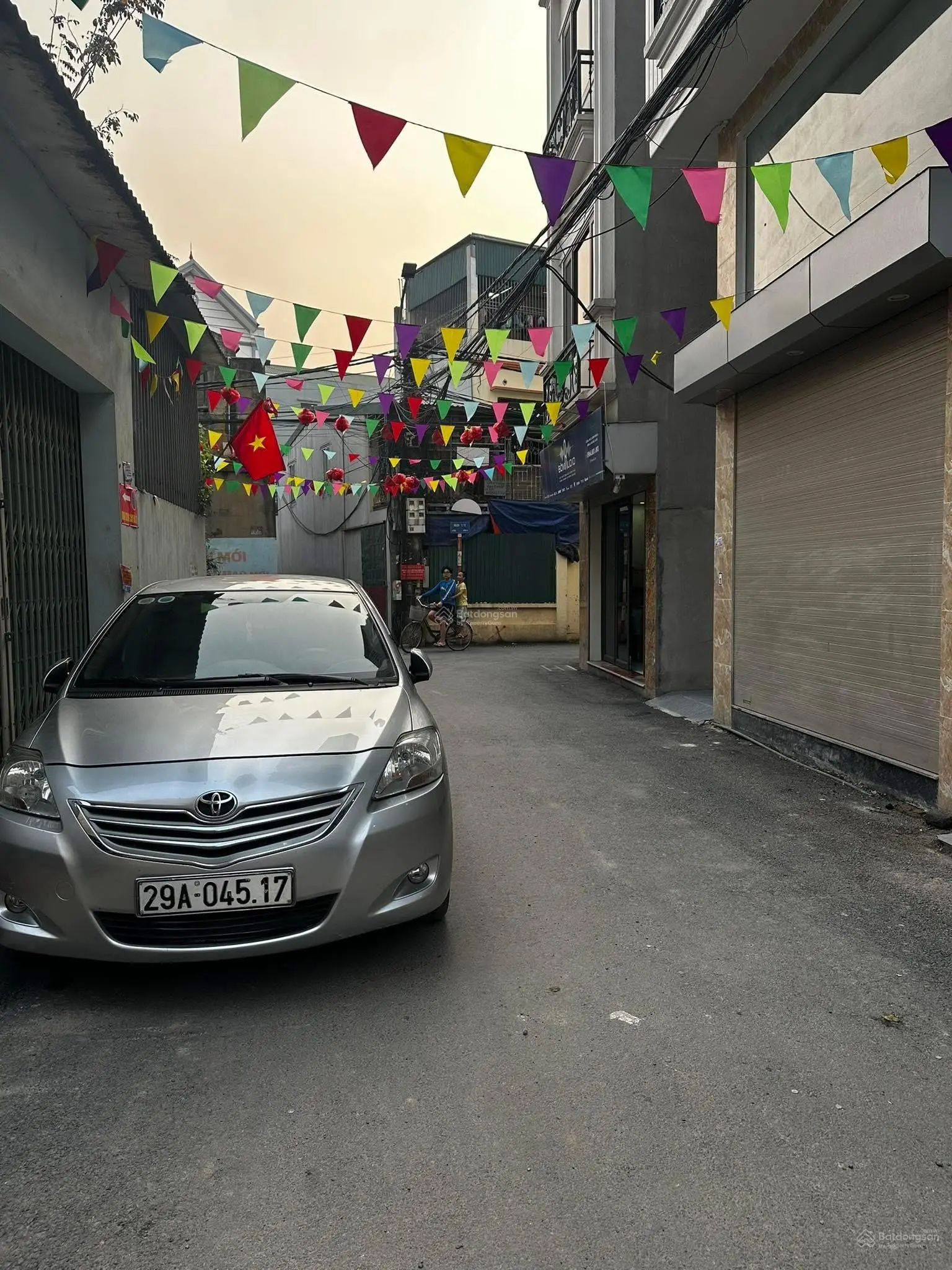 CC gửi bán nhà Yên Lũng - An Khánh sát đại lộ Thăng Long. Diện tích 36m2- mặt tiền 4m- giá 5,x tỉ.