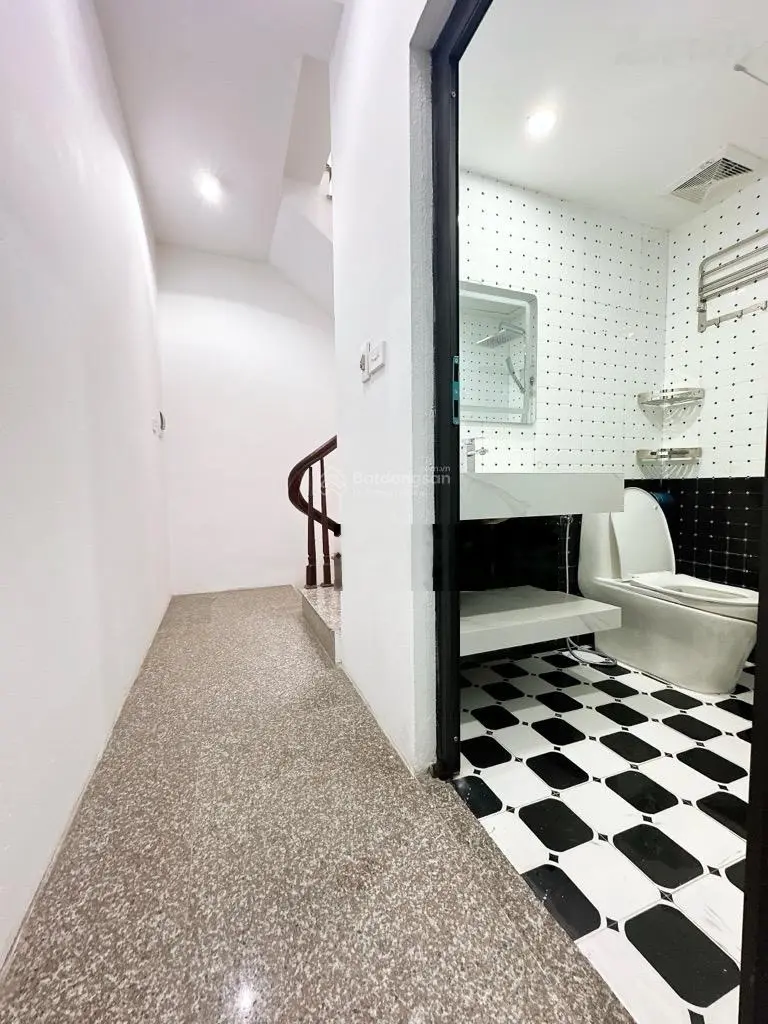 Bán nhà Khâm Thiên. Dt 25,6 m2, 4 tầng. Chào 5,25 tỷ có TL. Nói k vs tin ảo