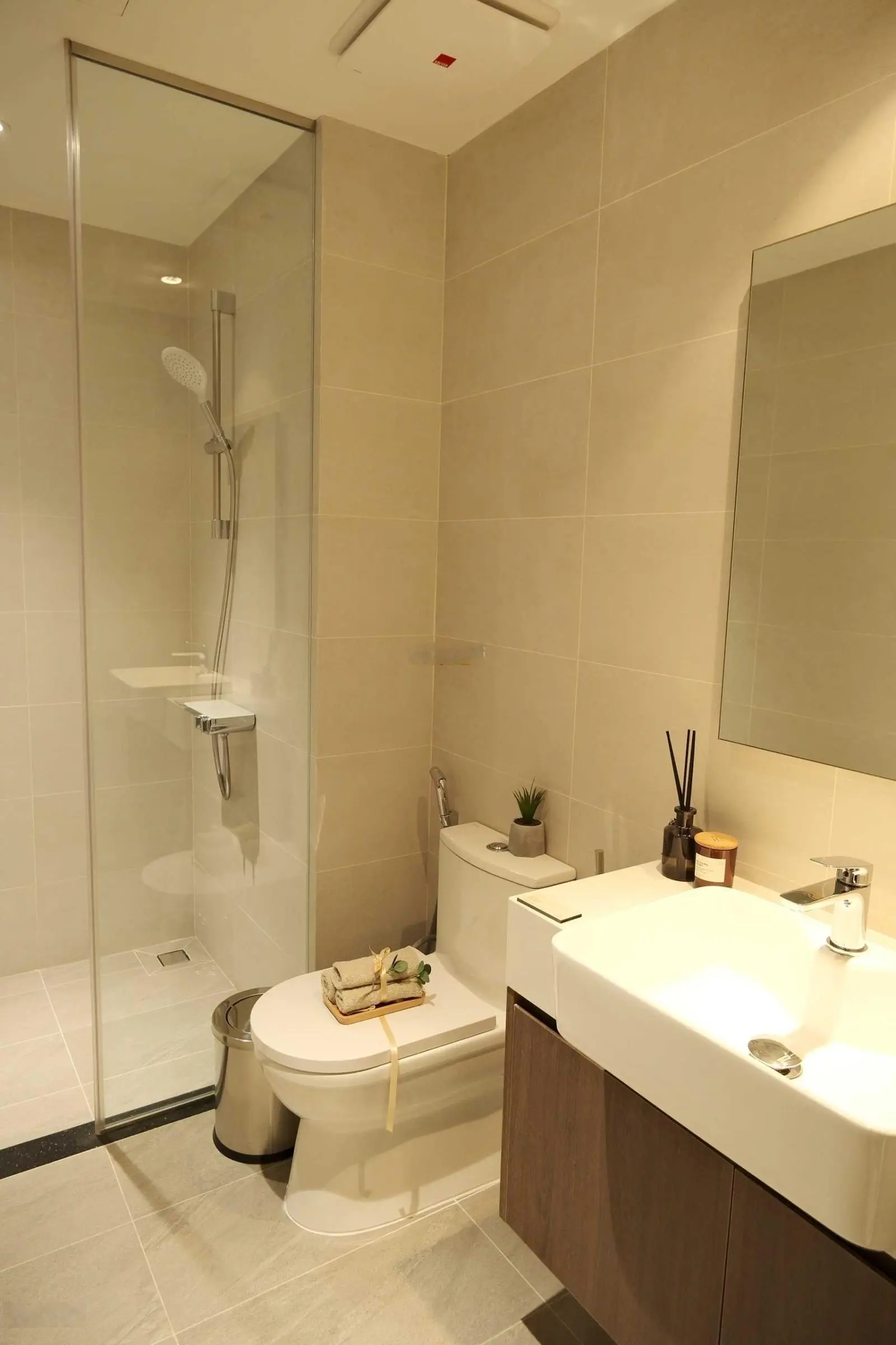 Căn hộ xanh Elysian 1PN hoàn thiện nội thất cơ bản, ký trực tiếp CĐT chỉ 50tr, giá full 2,4 tỷ