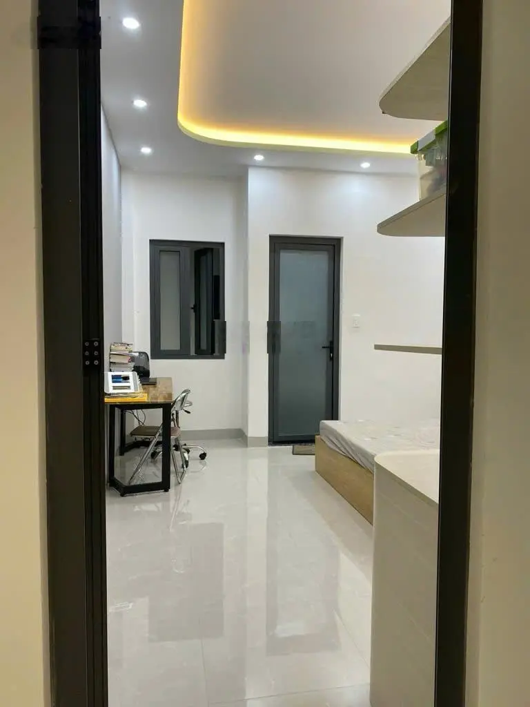 Nhà bán Hà Huy Giáp, Ngã Tư Ga, nhà đẹp, đường 6m, 4m x 15m, 4 tầng. Giá 7.2 tỷ thương lượng