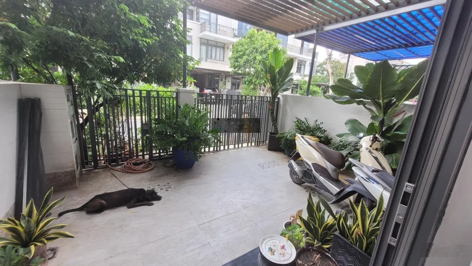 Bán biệt thự dự án LaviLa Nhà Bè giáp sông full nội thất giá 11,7 tỷ
