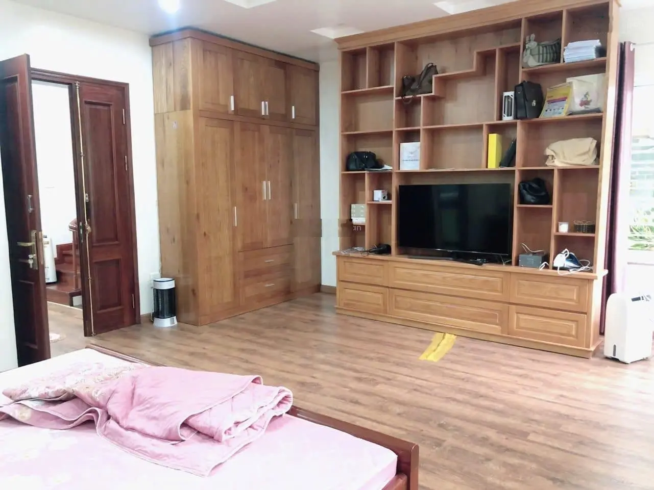 Bán biệt thự Văn Phú - Hà Đông, siêu đẹp, 200m2, mặt tiền 10m, ở sướng, hơn 30 tỷ