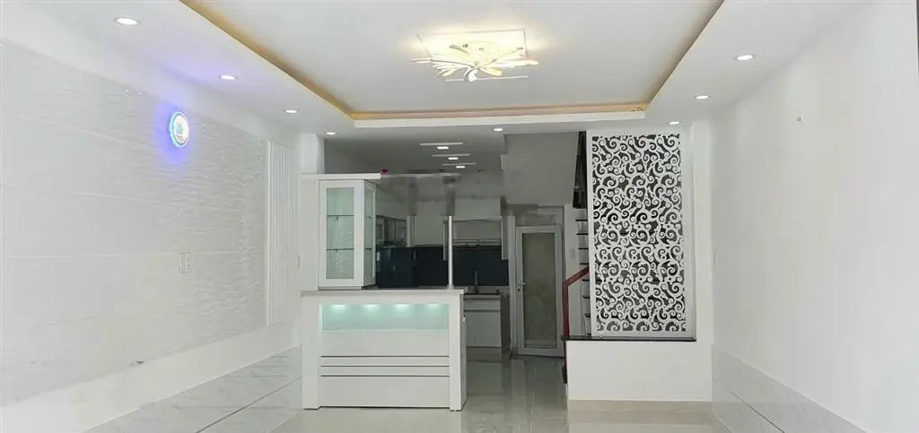 Bán nhà HXH Nguyễn Thượng Hiền 5,8x10 lửng 2 lầu giá chỉ 9 tỷ