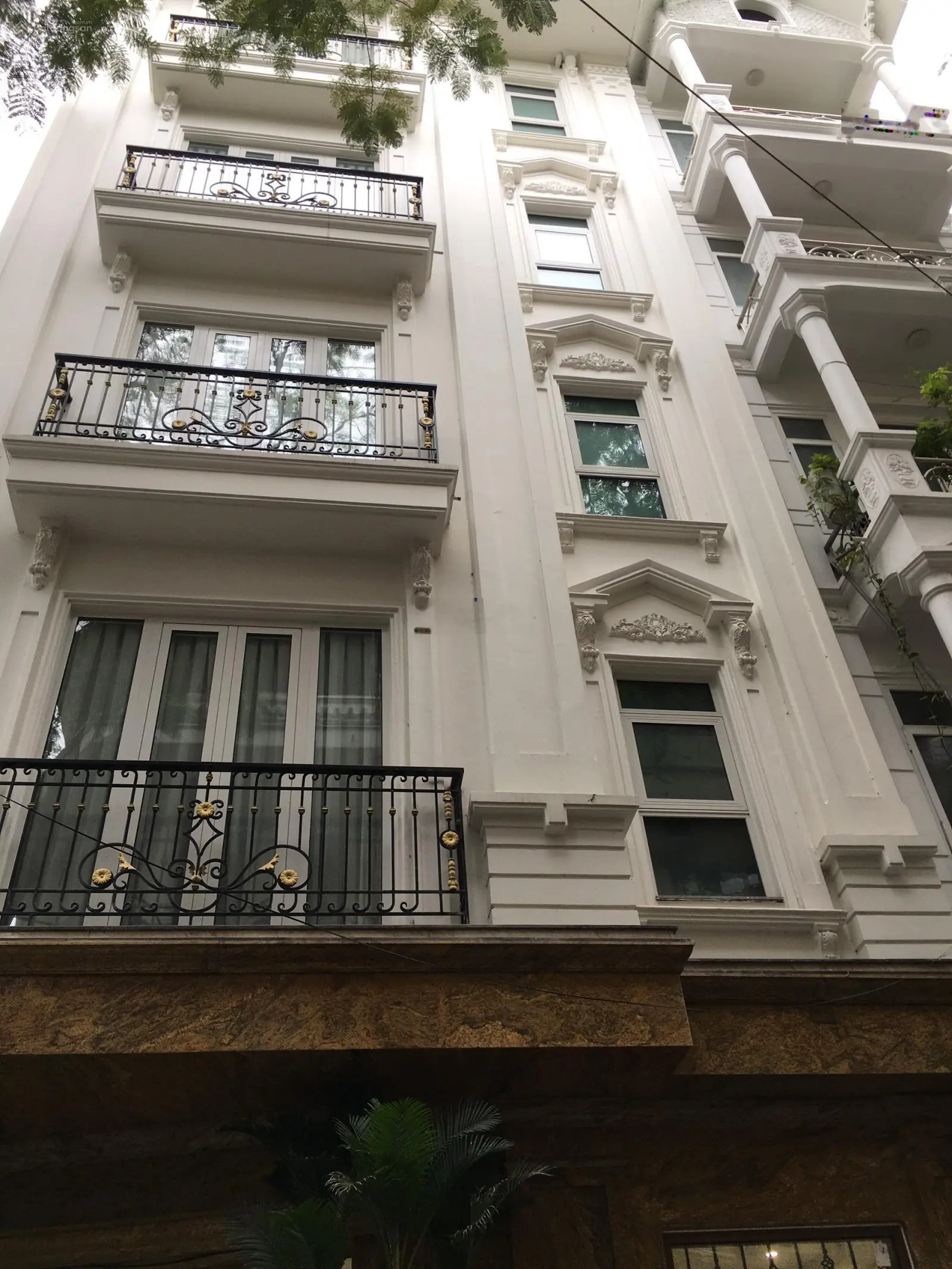 Bán gấp nhà Đào Tấn xây mới: 40M2 - MT 6M-7 Tầng thang máy-Vị trí đẹp- phố Vip- 10.2 Tỷ 0394 743 ***