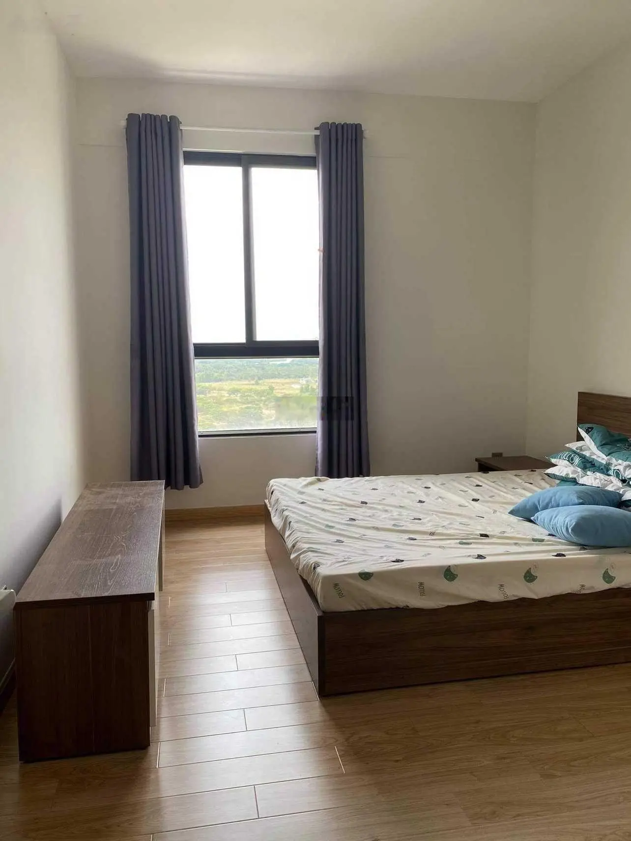Cần bán căn hộ Era Town Q7, DT 121m2 - 3PN view sông. Bank hỗ trợ 70% giá: 4 tỷ 250. LH: 0938 371 ***