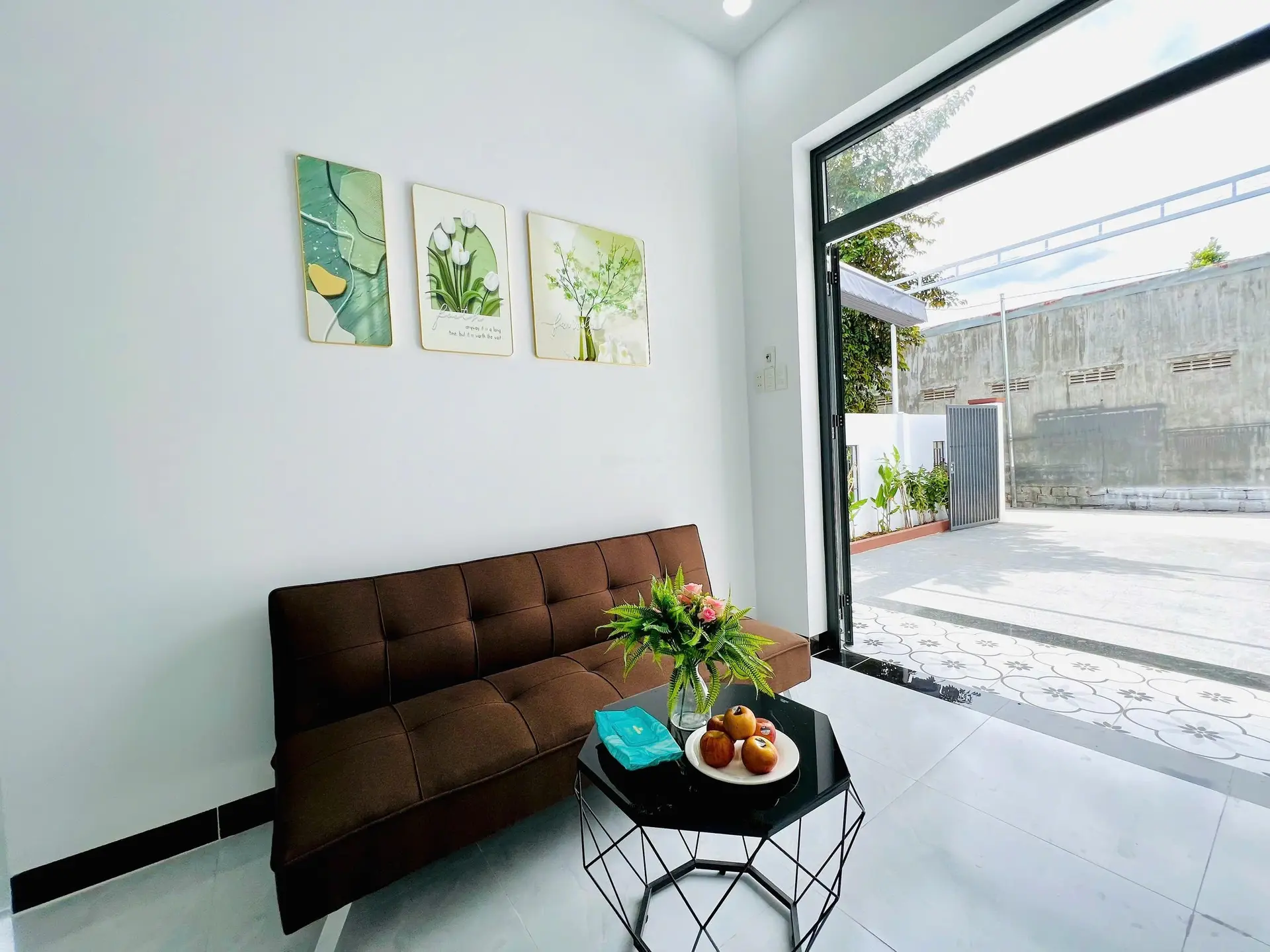 Bán nhà Trung tâm thị trấn diên khánh, nhà 2 phòng ngủ, nhà mới đẹp giá bán 1,950 tỷ
