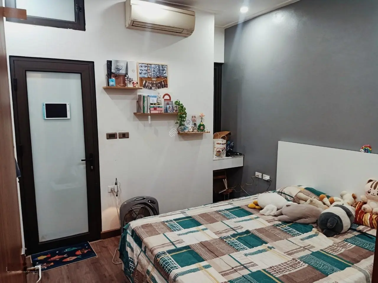Bán nhà phân lô Tam Trinh DT: 62m2x5T. MT 3.8m, thang máy, vỉa hè, kinh doanh sầm uất. Giá: 16.8 tỷ