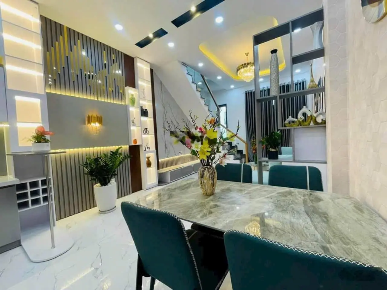 Nhà phố 3 căn phường Long Thạnh Mỹ chính chủ cần bán nhanh giảm mạnh 80m2