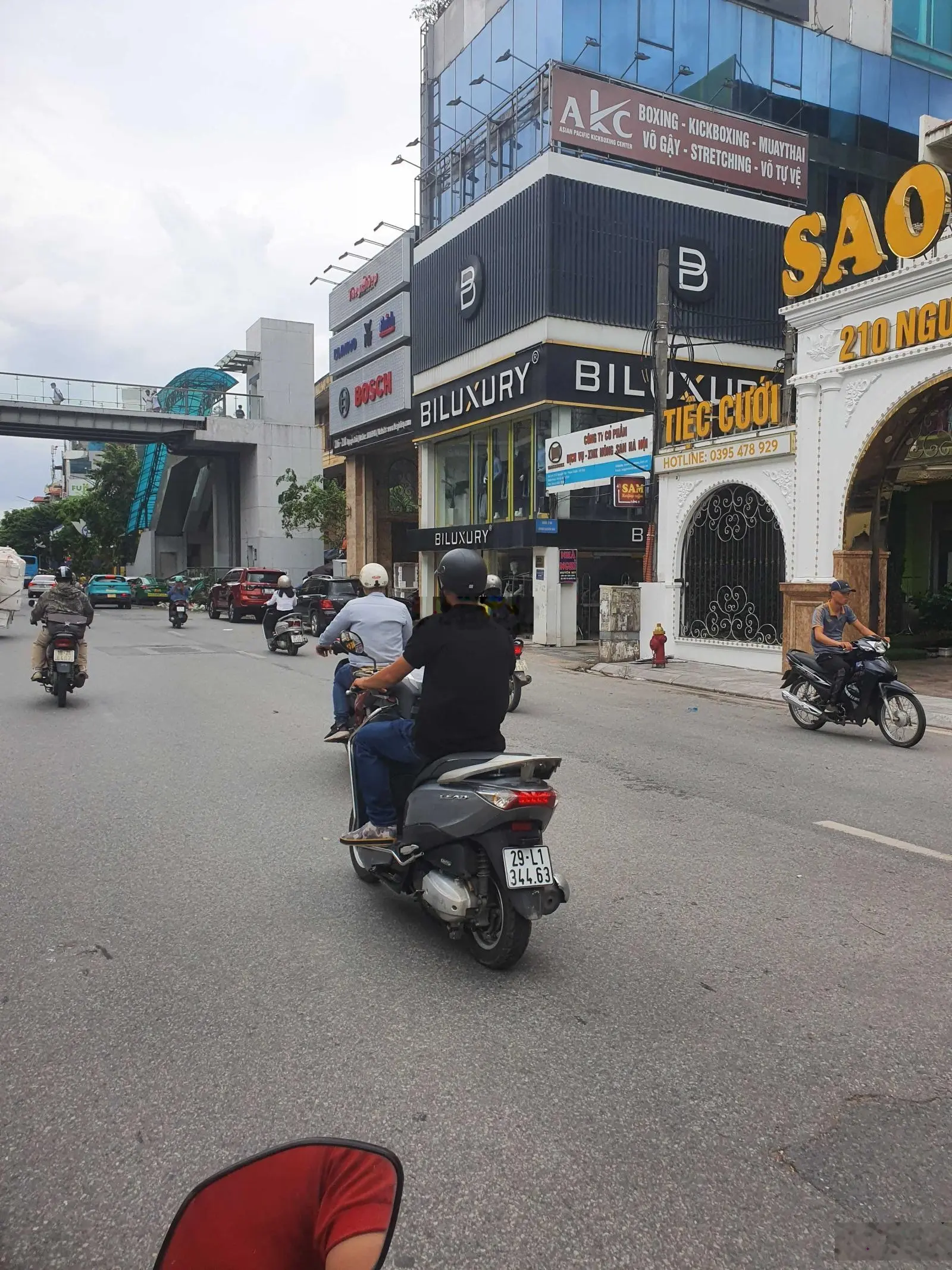 BÁN NHÀ MẶT PHỐ NGUYỄN TRÃI, THANH XUÂN - VỈA HÈ RỘNG - KINH DOANH ĐỈNH. 108M2- MT4.2M GIÁ 30 TỶ