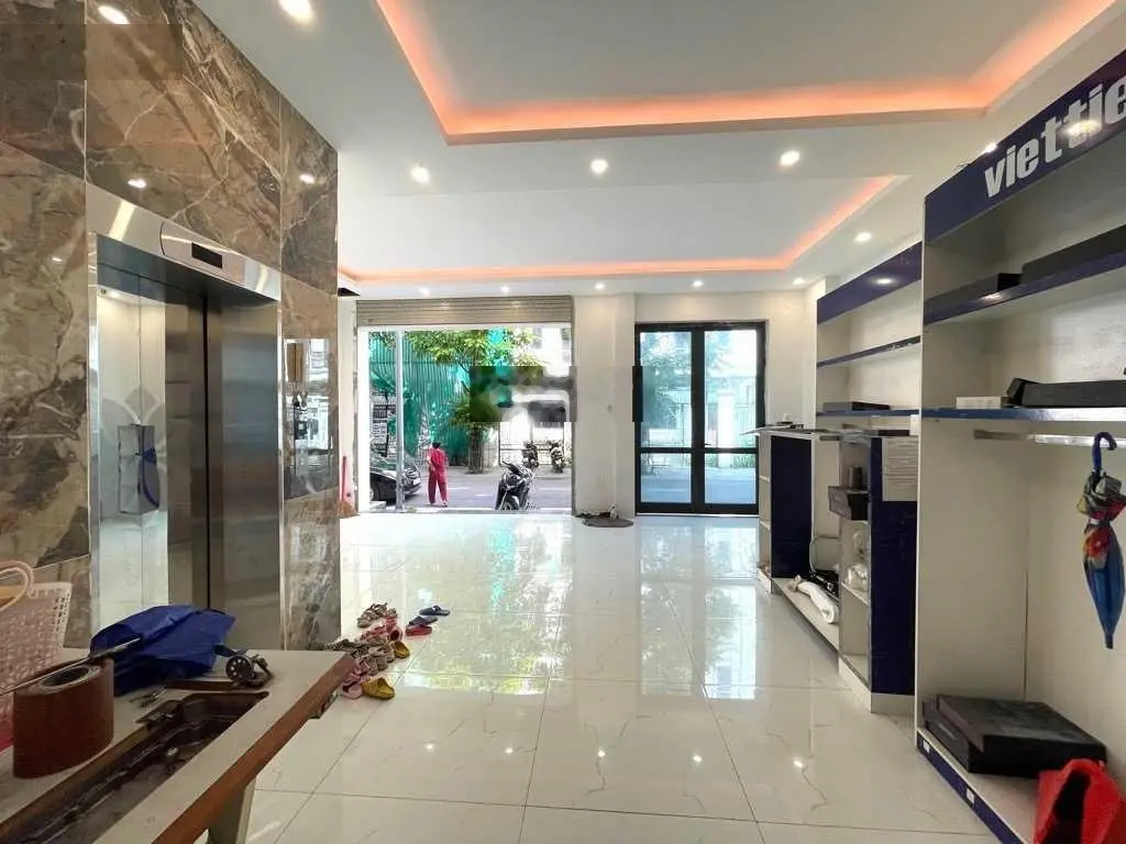 Bán nhà LK Luxury Kiến Hưng - Hà Đông, 70m2, 5 tầng, mặt tiền 7m, thang máy, giá 17.x tỷ CTL
