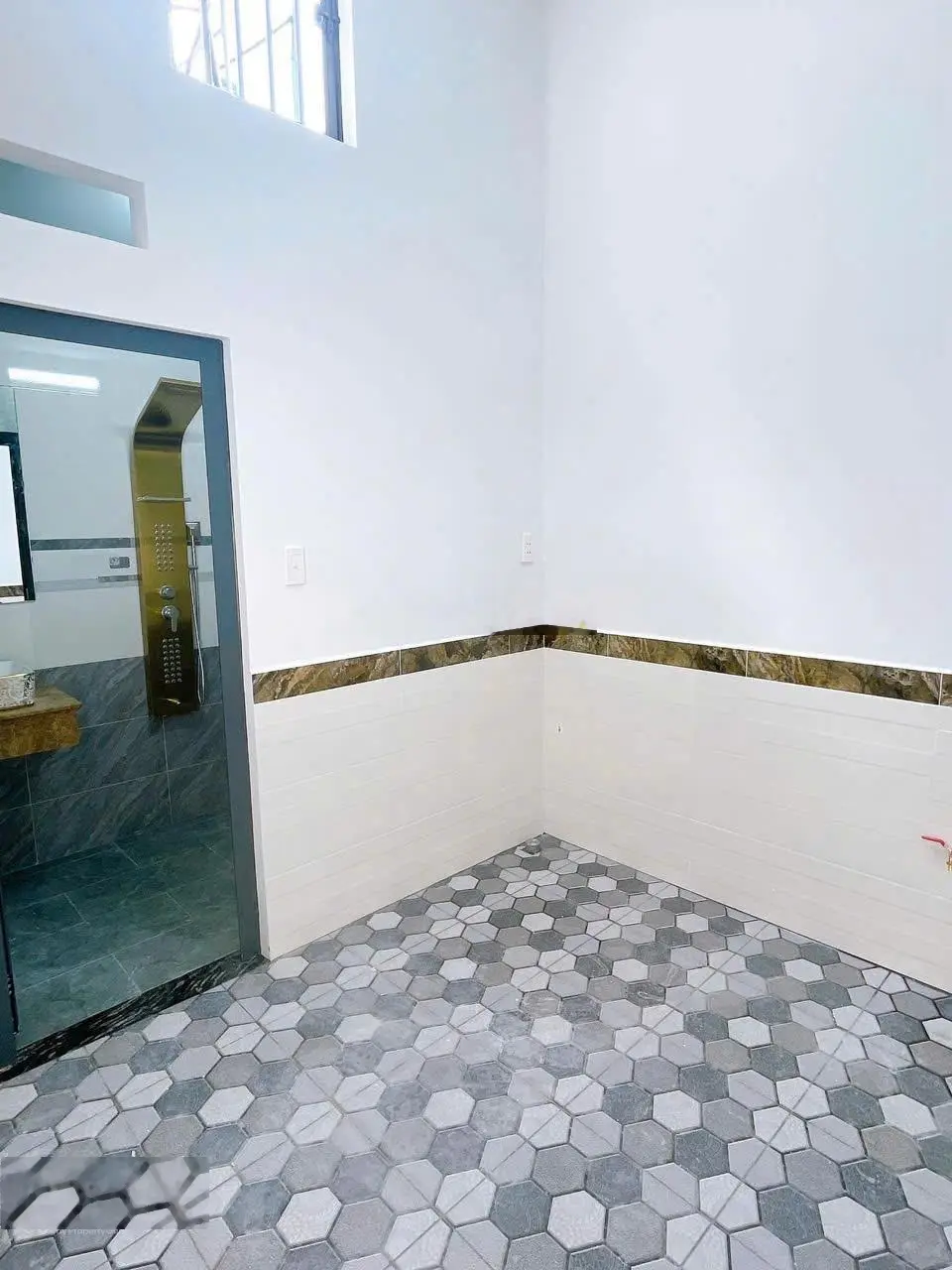 Bán nhà riêng tại Đường Số 5, Phường Linh Xuân Thủ Đức 60m2 giá 1 tỷ 2 gần trường THPT Đào Sơn Tây.