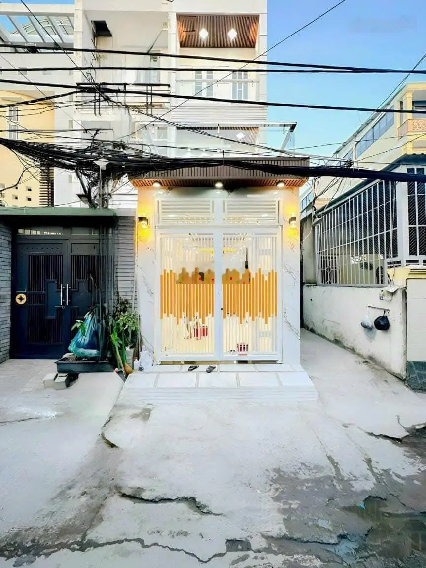 Chính chủ cần bán, DT 36m2, 1 trệt 2 lầu 4pn 3nvs, SHR đầy đủ, Full NT, Giá 3tỷ3 còn TL
