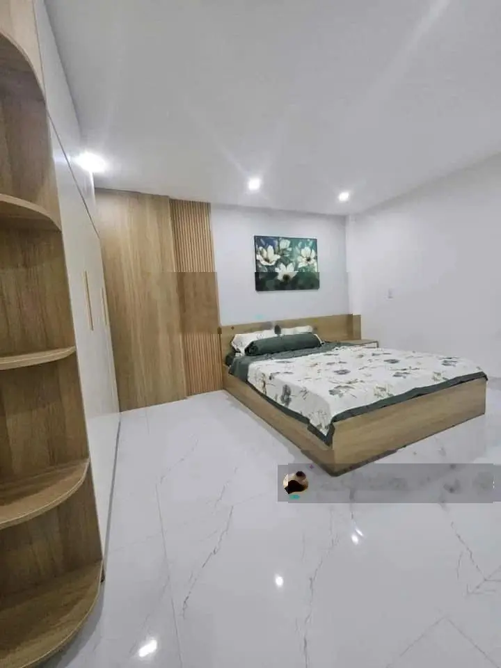 Bán Nhà riêng 75m2 giá 1,55 tỷ đang cho thuê 7tr/tháng gần cổng chào Bình Dương , Vĩnh Phú , SHR