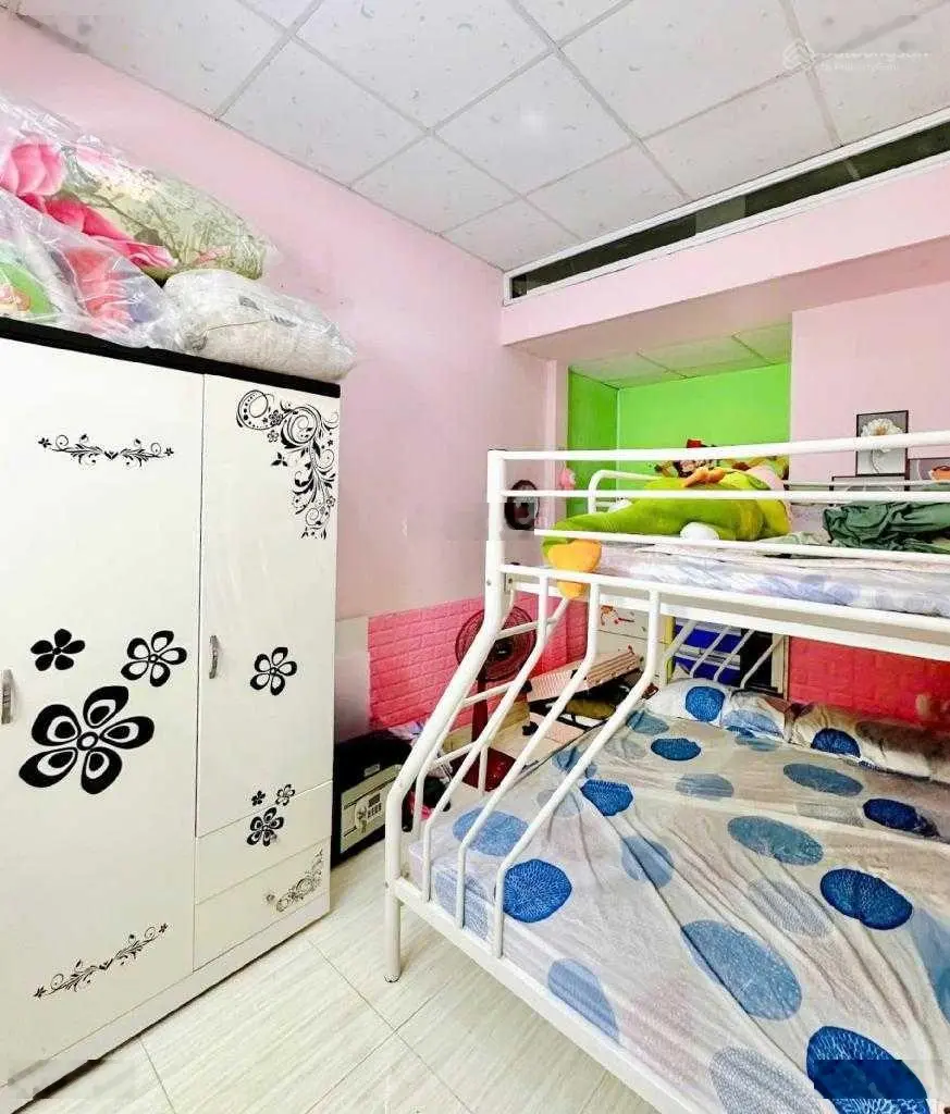 Bán nhà gần trường Học Thân Nhân Trung giá bán 10,5 tỷ