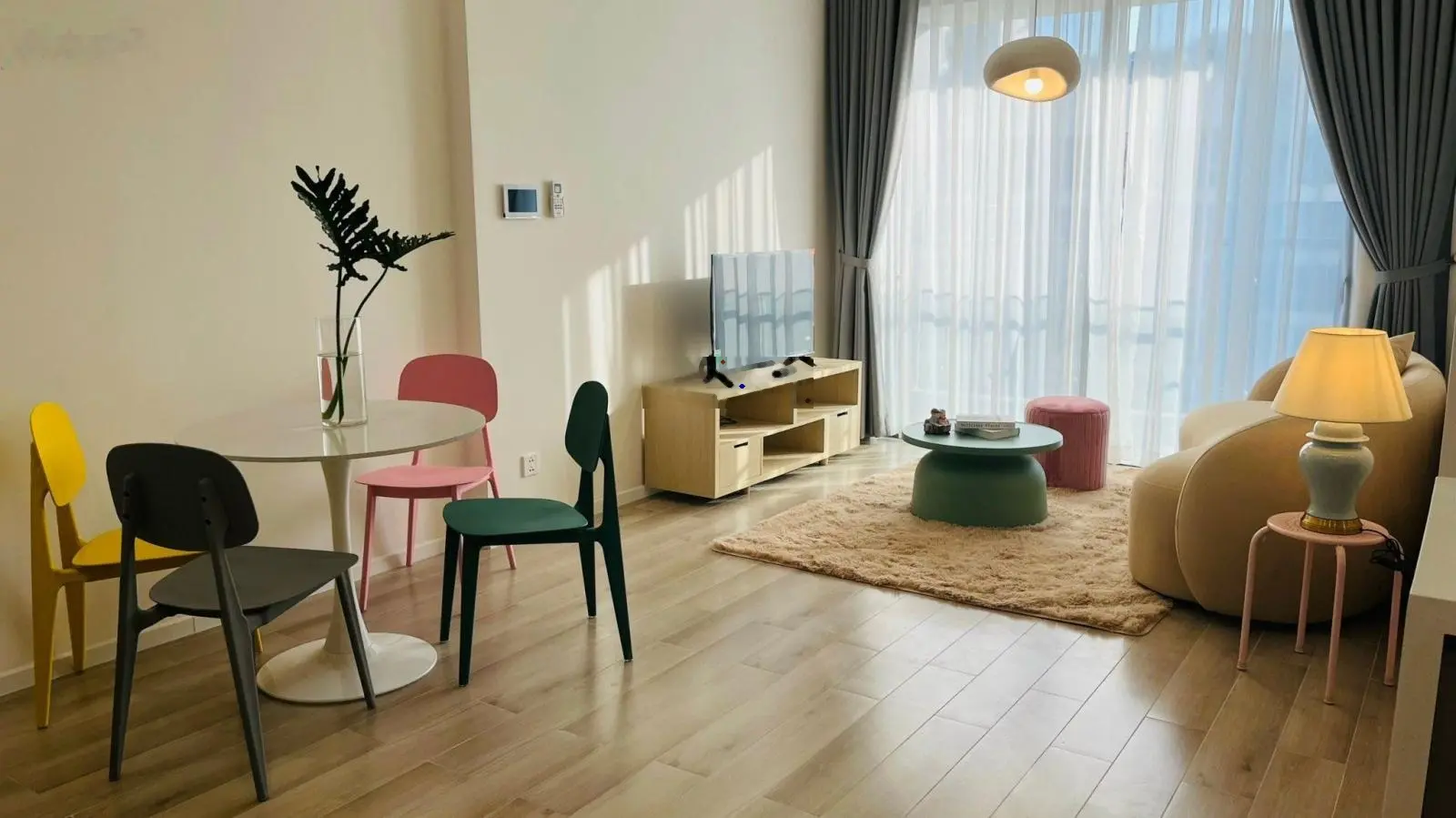 Sang lỗ bán gấp căn hộ 2PN2WC full nội thất cao cấp view thoáng đẹp tại Masteri Centre Point Q9