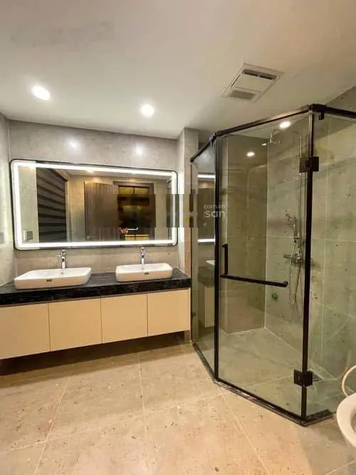 Nhỉnh 18 tỷ sở hữu ngay nhà 8 tầng full tiện ích Bồ Đề Long Biên- Lh: 0582 786 ***