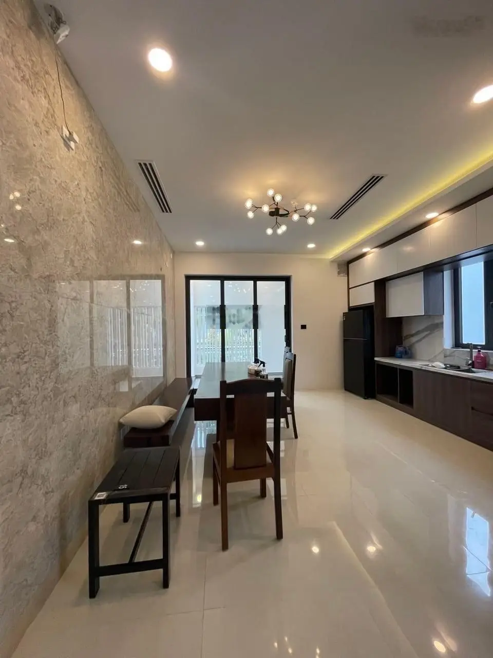 Bán biệt thự Vĩnh Điềm Trung, 15 tỷ, 290m2, sổ hồng hoàn công, giá ưu đãi bán rẻ trước tết