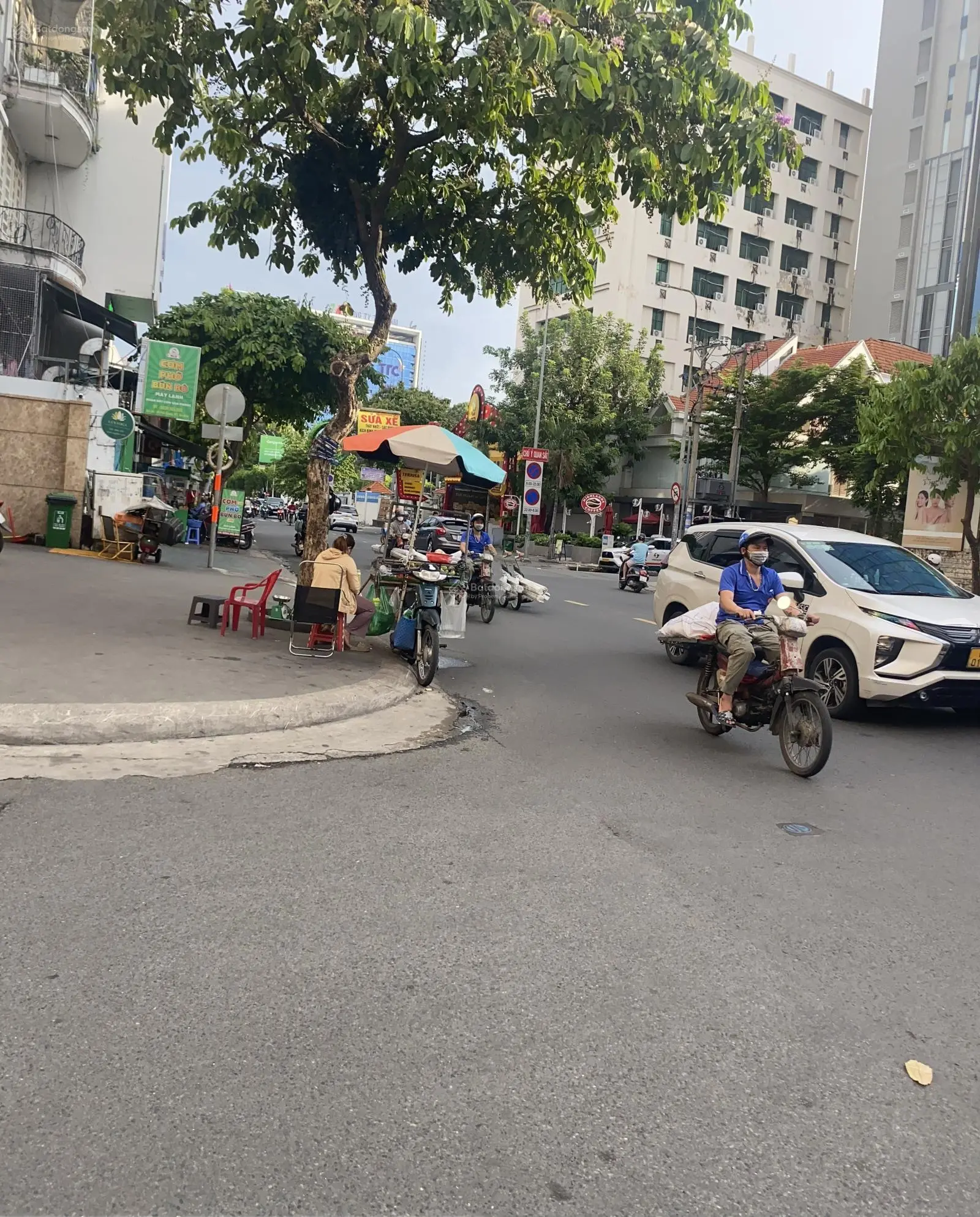 Sát sân bay TSN, HXH thông, khu VP, CC, bệnh viện Tâm Anh, vuông đét, 3 tầng BTCT, 64m2 nhỉ 13 tỷ