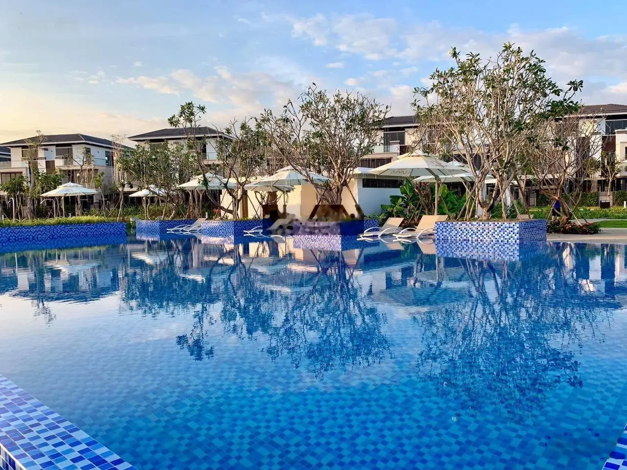 Chính chủ bán gấp nhà phố Lavila Kiến Á, (5.5 x 17.6m) - Hoàn thiện giá 9,5 tỷ còn thương lượng