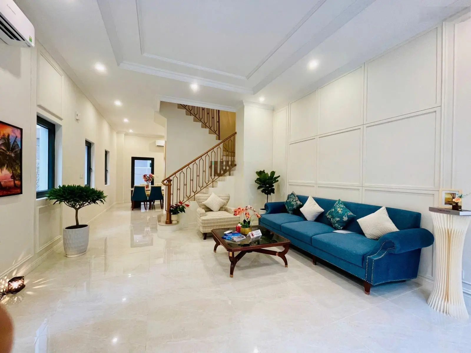 Chính chủ cắt lỗ liền kề 54m - Đã hoàn thiện 3 tâng - có cam kết tiền thuê 18% - Trung tâm dự án