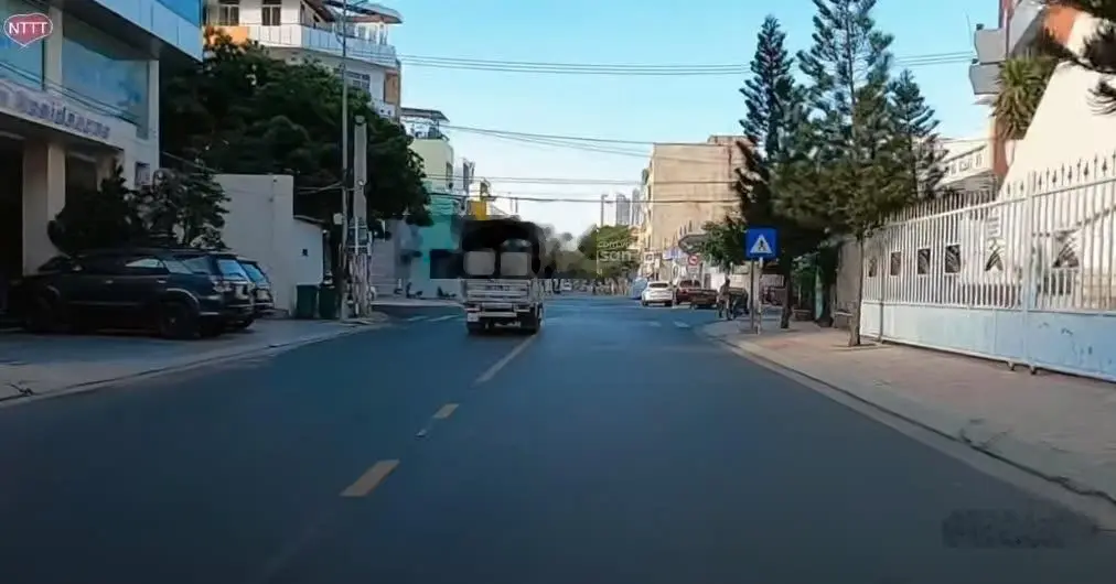 Bán nhà mặt tiền đường Ngô Gia Tự - Trung tâm thành phố Nha Trang, sát chợ Xóm Mới
