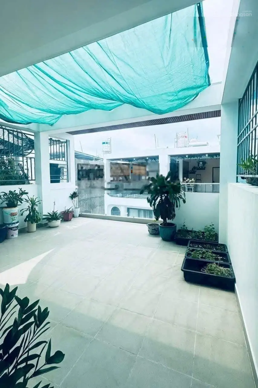 Nhà ngay PCC số 5 Nguyễn Văn Nghi P7 HXH 5m 4 tầng 4pn 5wc xe ngủ trong nhà full nội thất 5x8m