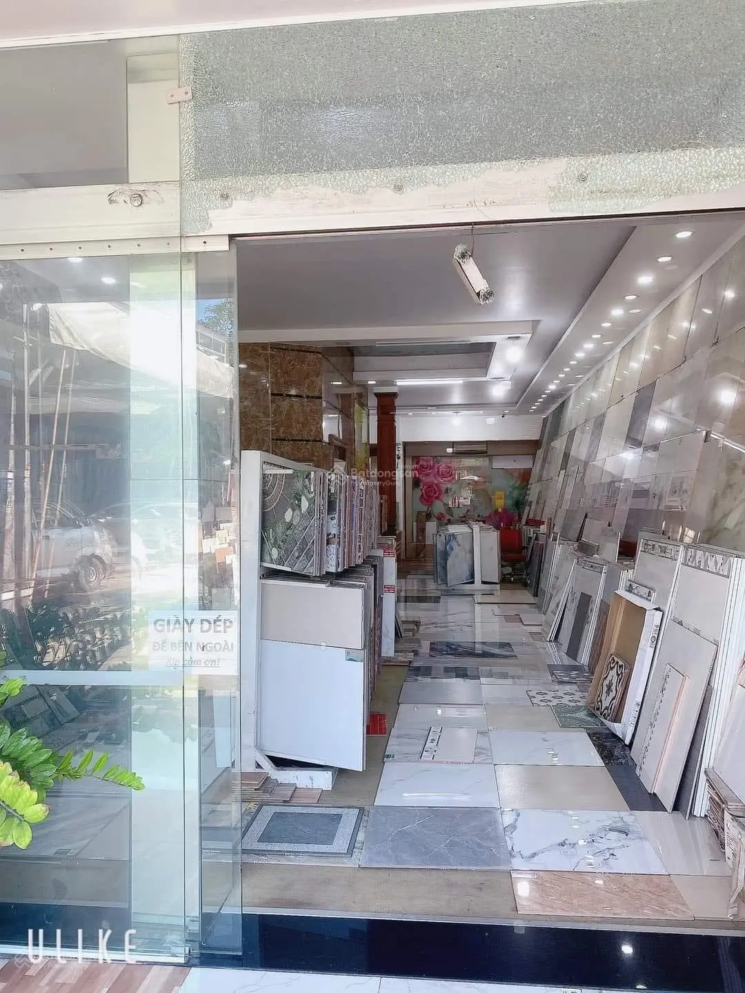 Mặt tiền Tô Ký, TMT, Quận 12 DT: 6m x 32m. CN 120m2 KC: 1 trệt 3 lầu đã lắp thang máy giá 18 ty