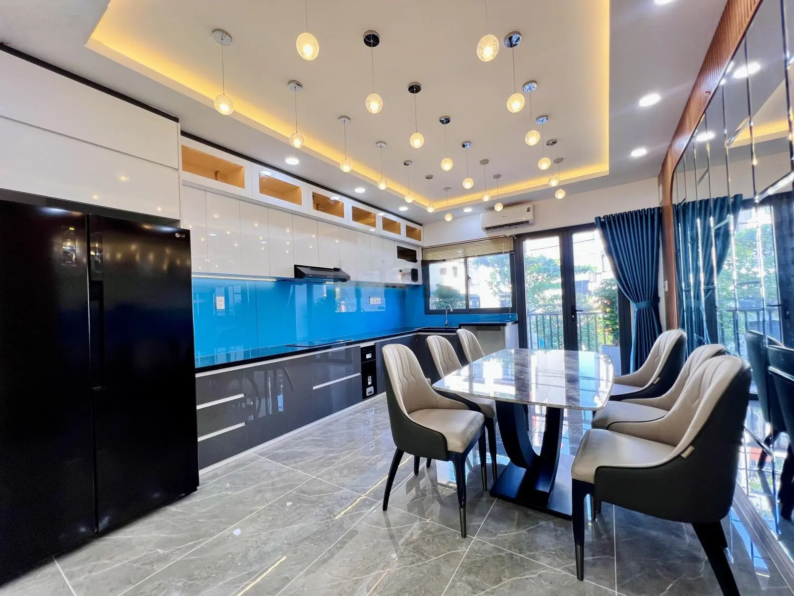 Nhà mặt rạch 4 x 22m ngay trường học đường Tô Ngọc Vân Q12