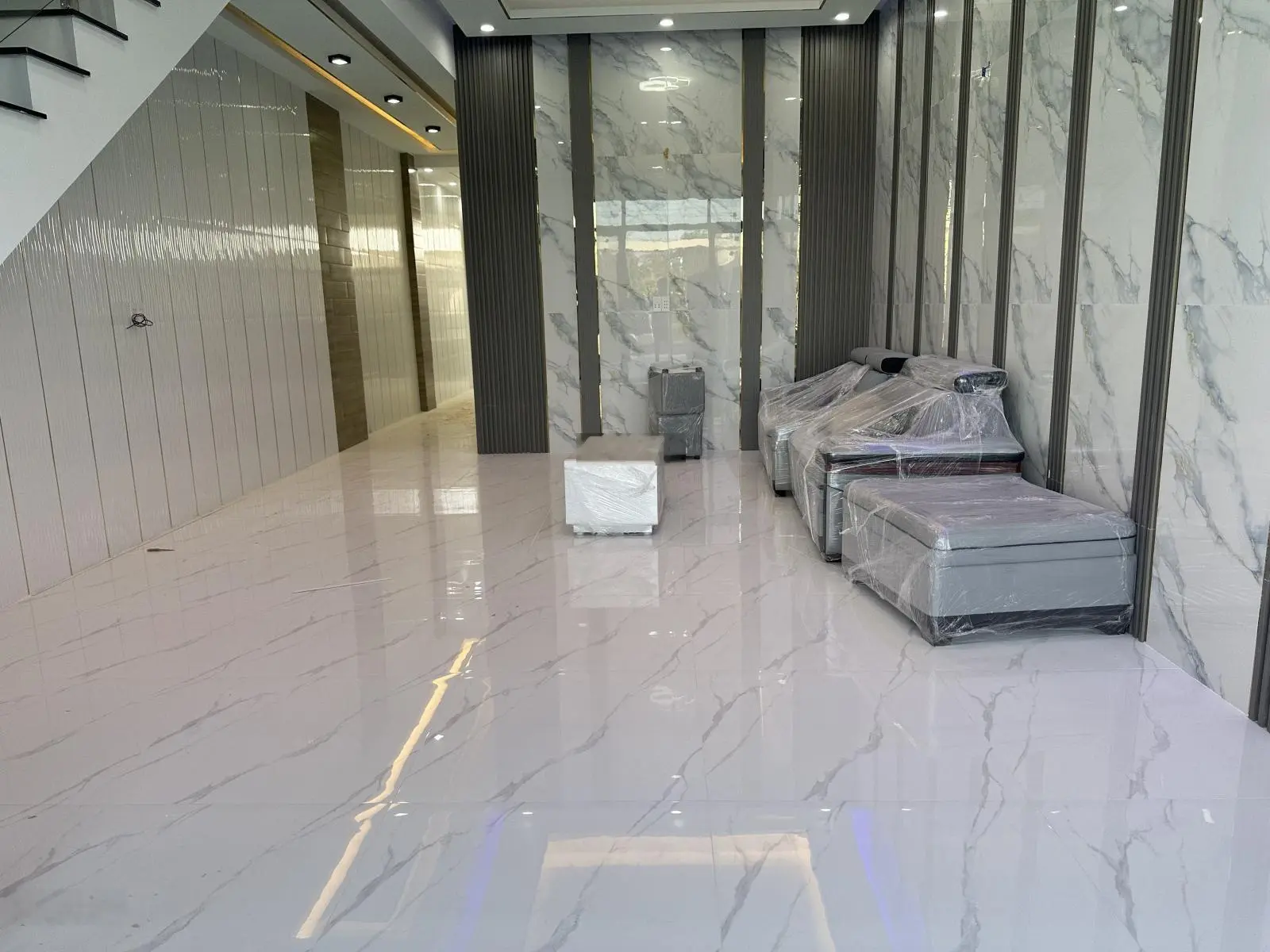 Bán nhà đẹp MT đường Phước Hưng - Phước Hải 1 trệt 1 lầu 4PN gần chợ, gần biển Phước Hải DT 170m2