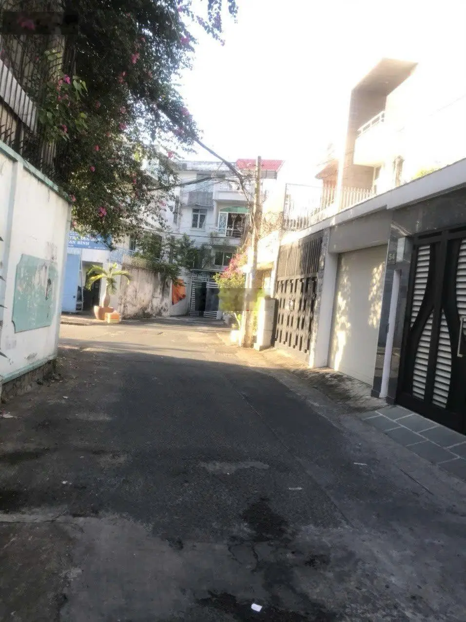 Bán nhà MT Bến Cát DT:4.2x23,1 trệt 1 lửng, Giá:13.5 tỷ, P7, Q Tân Bình