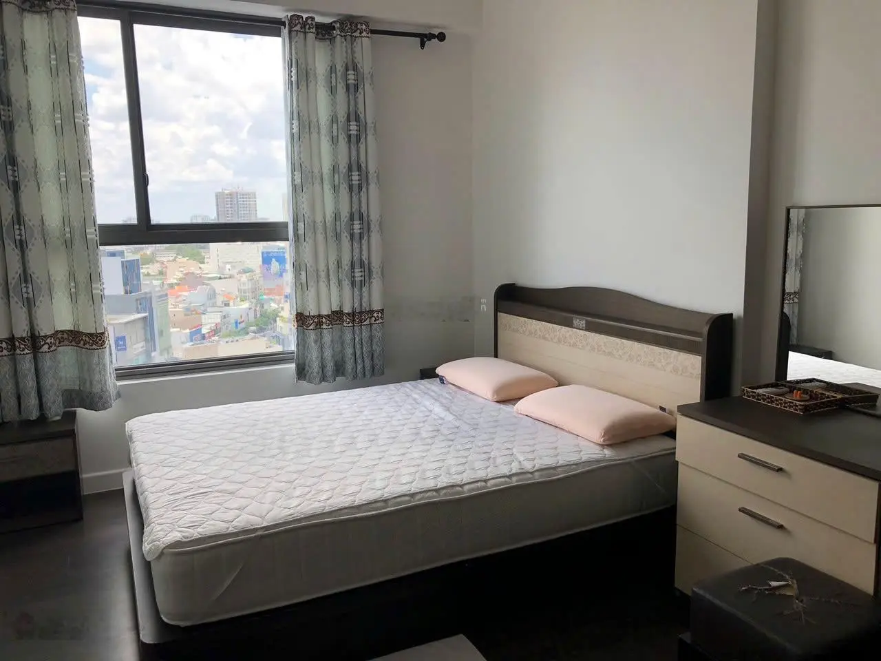 Bán căn hộ chung cư Him Lam Chợ Lớn, Q.6, DT 86m2, 2PN, 2WC, sổ, giá: 3ty5, LH: 0903 318 *** Minh