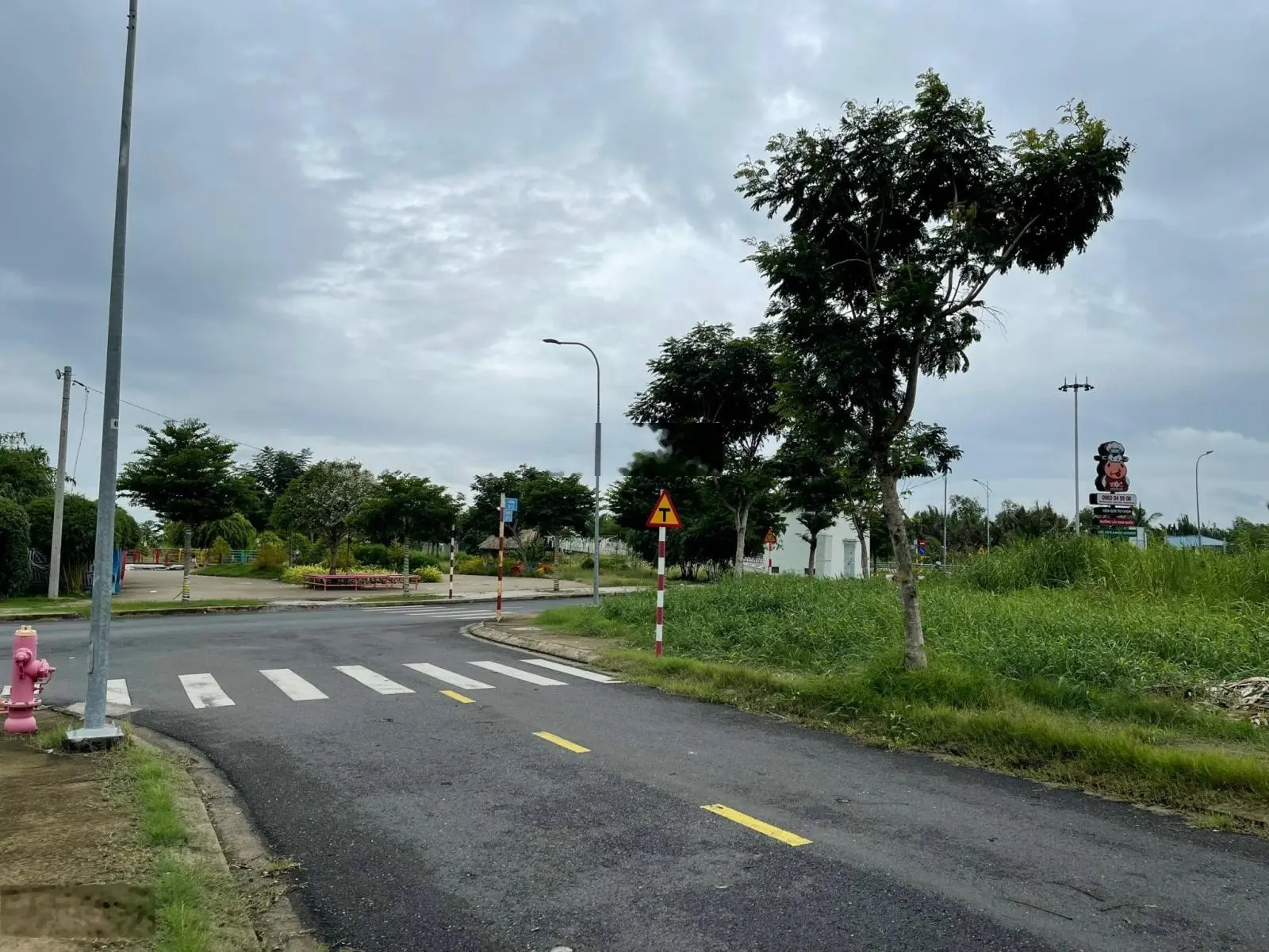Cần bán đất nền dự án Saigon Riverpark giá chỉ 2,7 tỷ 100m2 tại Đường N1, TT Cần Giuộc, Long An.