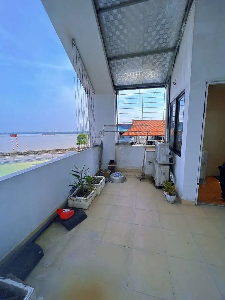 Thụy Phương, nhà đẹp, dân xây,40m2, 4 tầng,3 ngủ,10m ô tô tránh,5,x tỷ