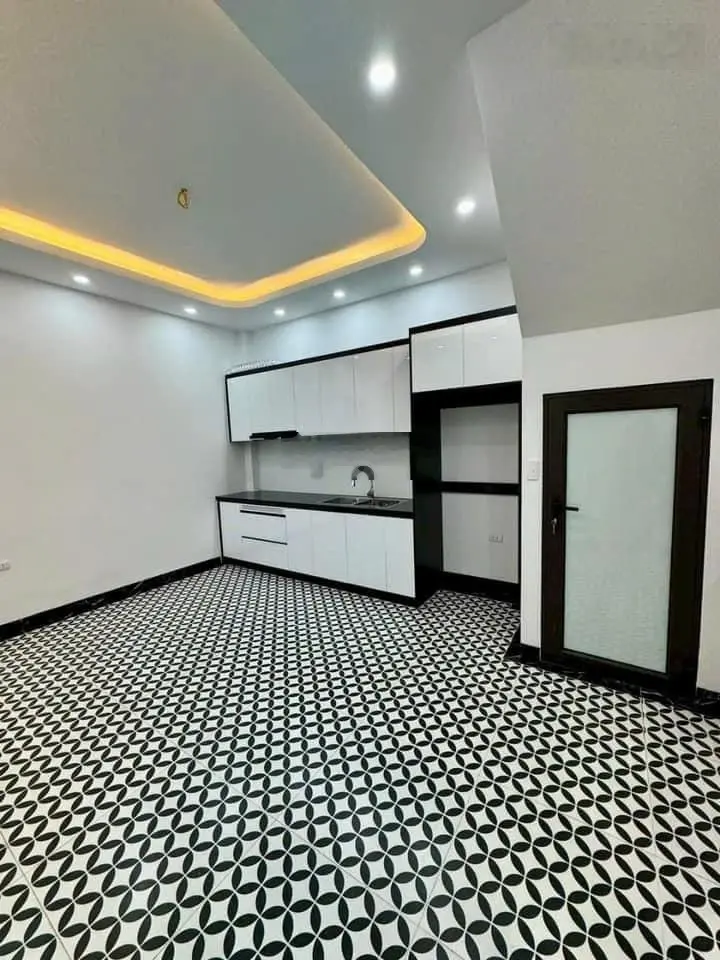 Nhà Biên Giang 4,5 tầng*32m2, đường ô tô, ngay hồ An Thắng, 500m ra QL6, 10p lên bx Yên Nghĩa