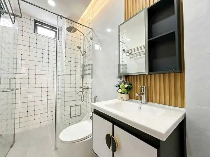 Siêu phẩm nhà ngộp An Phú Tây, Bình Chánh. Giá 2,45 tỷ, DT 60m2, LH Như 0766372453, đường rộng