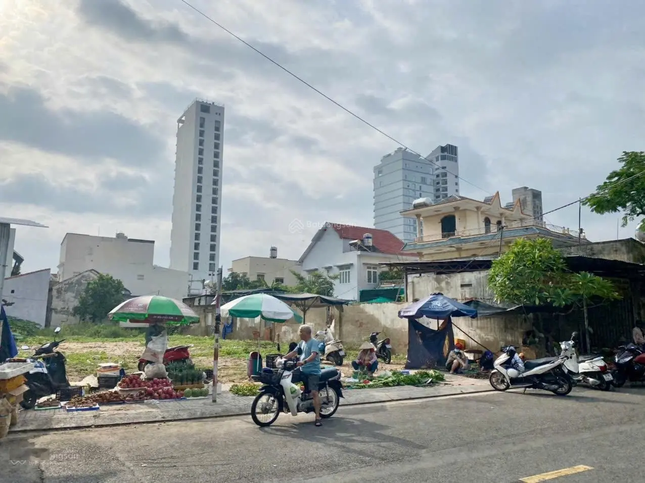 Bán đất mặt đường Dương Hiến Quyền - P. Vĩnh Hòa - TP. Nha Trang. DT 761m2 giá 59trđ/m2