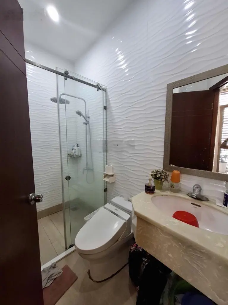 Hoàng Hoa Thám ôtô trong nhà 3 tầng mới đẹp khu vip, chỉ 9.99 tỷ