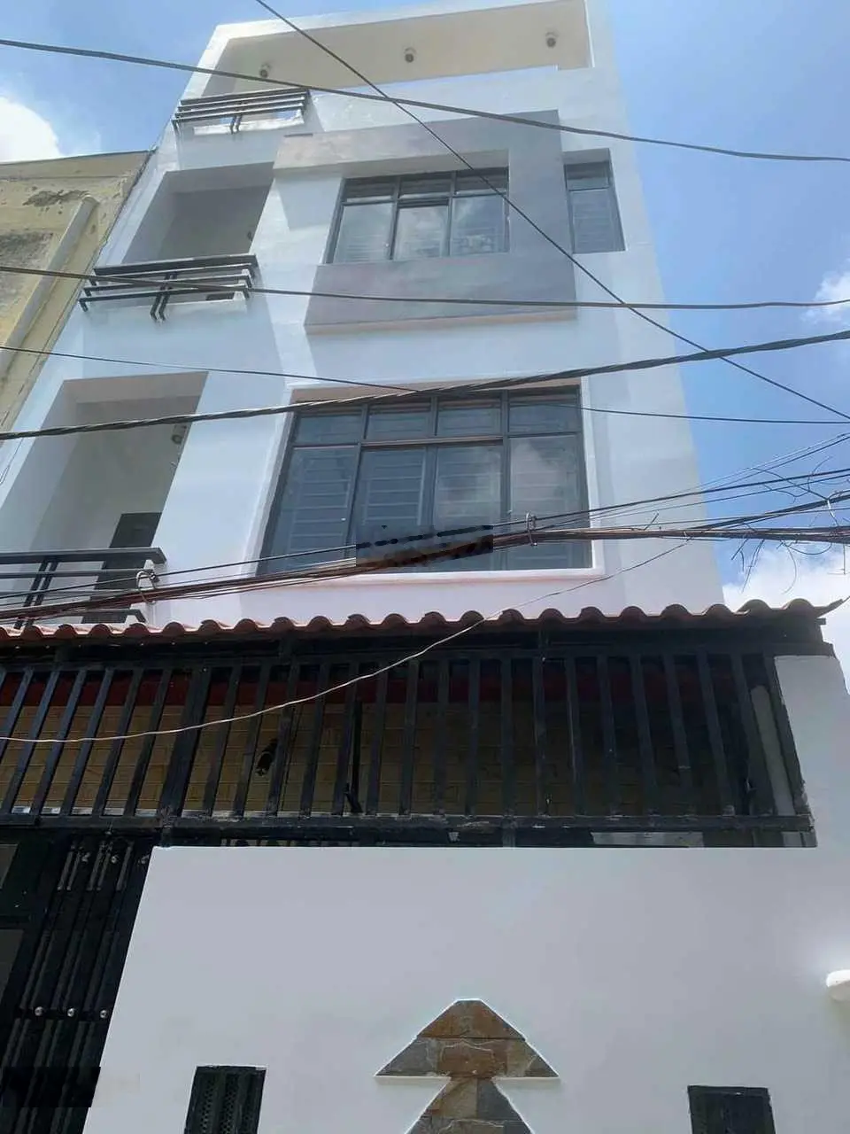 Nhà rộng 5m 4 tầng - hẻm nội bộ Lê Quang Định - giá nhỉnh 7tỷ