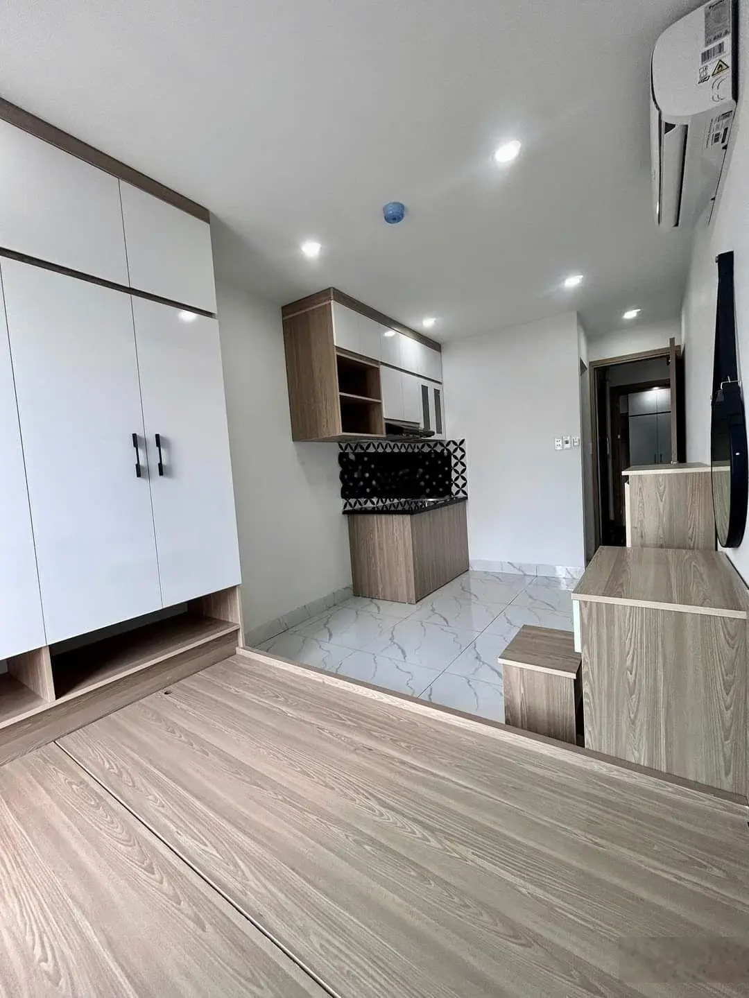 Bán CHDV Trần Cung 66m2 x 6 tầng lô góc 15P,kk,full nội thất cực thoáng GPXD, PCCC tiêu chuẩn