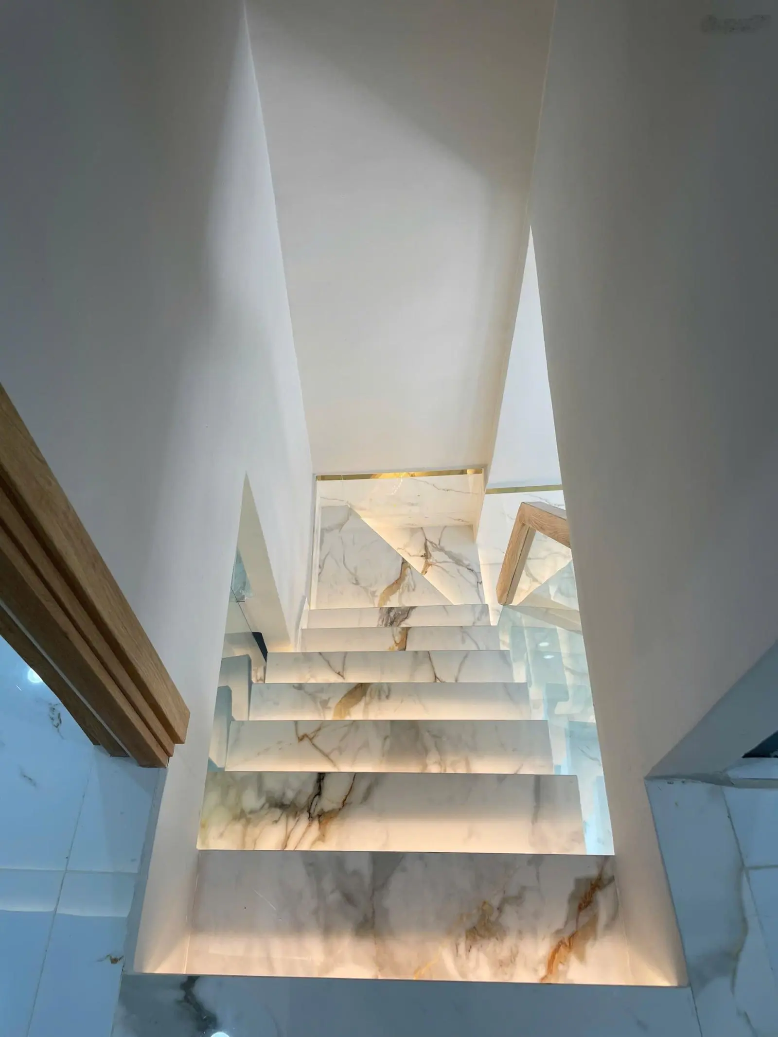 NHÀ BÁN ĐƯỜNG NGUYỄN THƯỢNG HIỀN - BÌNH THẠNH - 4.2M x 9M -36M2 - 2 TẦNG - NHÀ ĐẸP