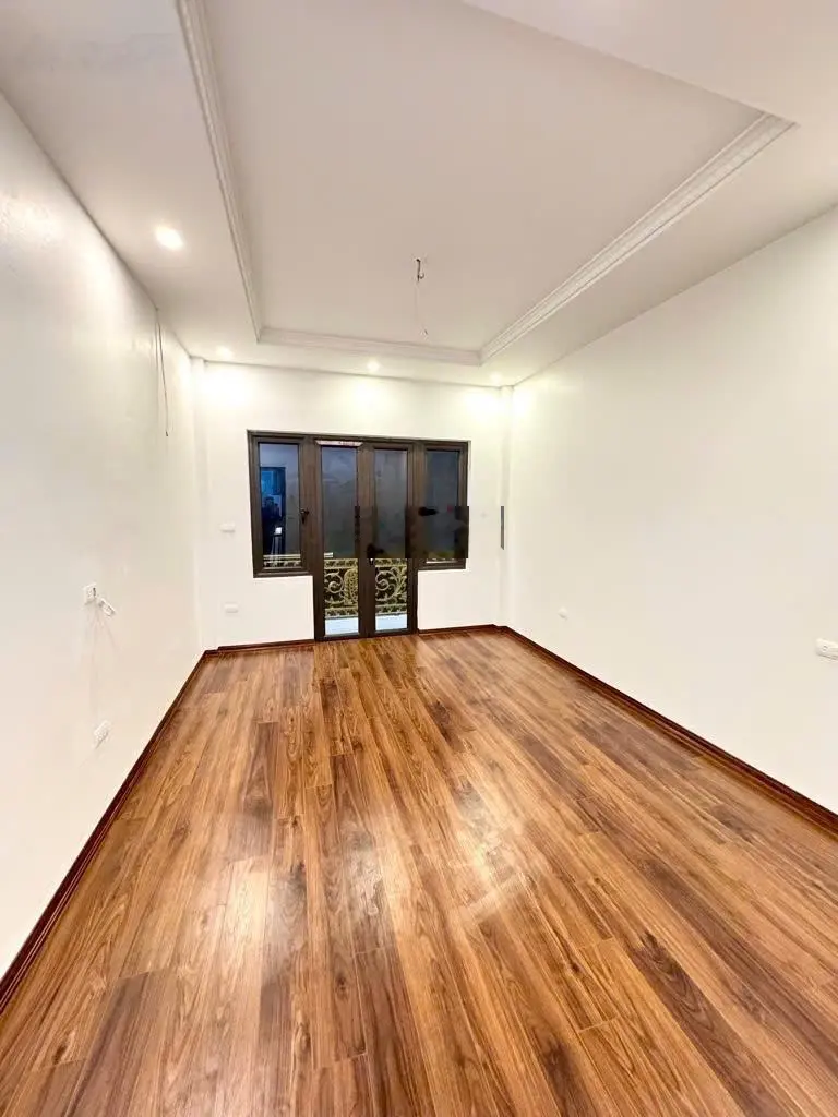 Bán NR ở Hoàng Mai, 6,8 tỷ, 32m2 bao đẹp, giá tốt