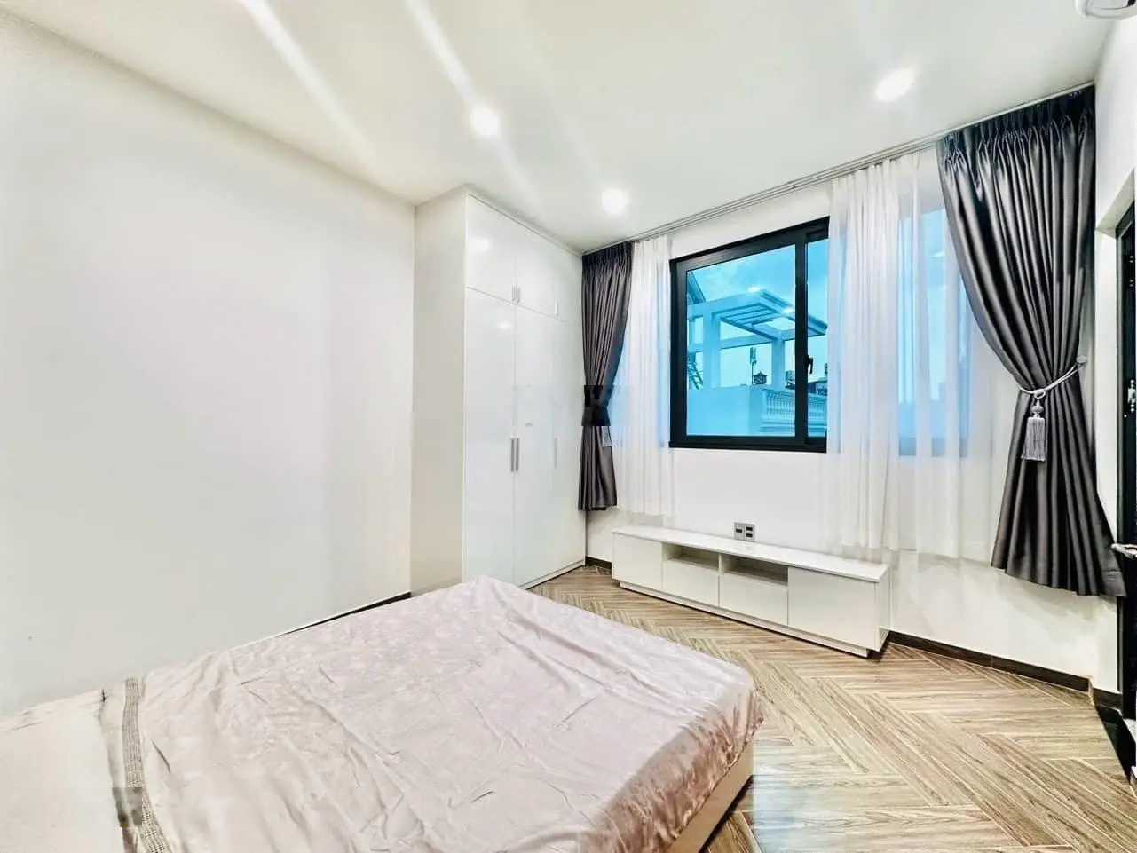 Lên sóng siêu phẩm, giá cực rẻ nằm ngay Đ.Hưng Phú, P.8, Q.8. Giá:4 tỷ 680. DT:68,8m2.LH:0906 527 ***