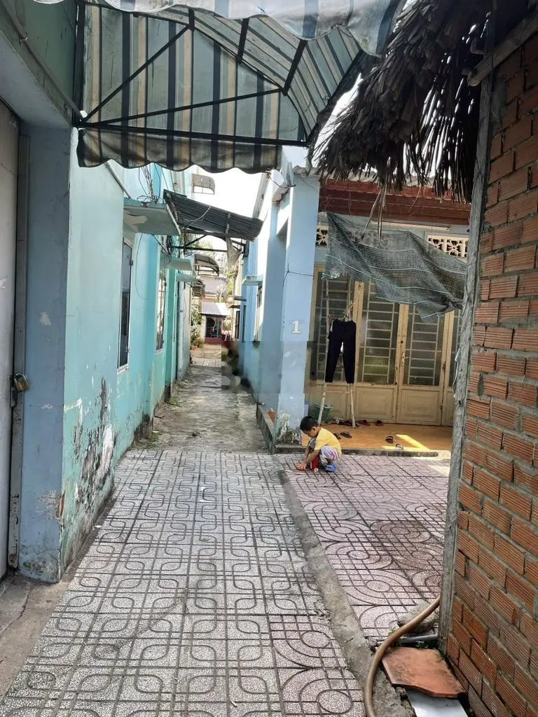 Bán 680m2,1 nhà lầu và 4 căn nhà cấp 4 ,nằm ngay KCN Tây Bắc Củ Chi