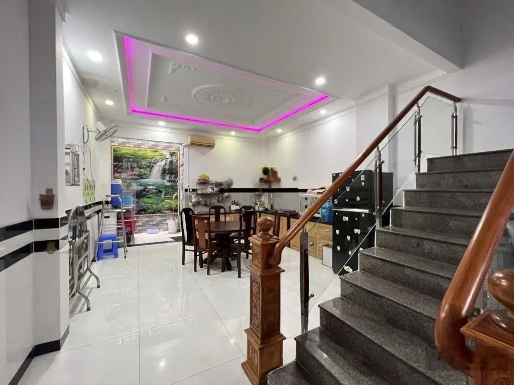 Bán nhà mặt tiền Lê Văn Khương Quận 12 - 180m2 - 4 tầng - 18 tỷ thương lượng