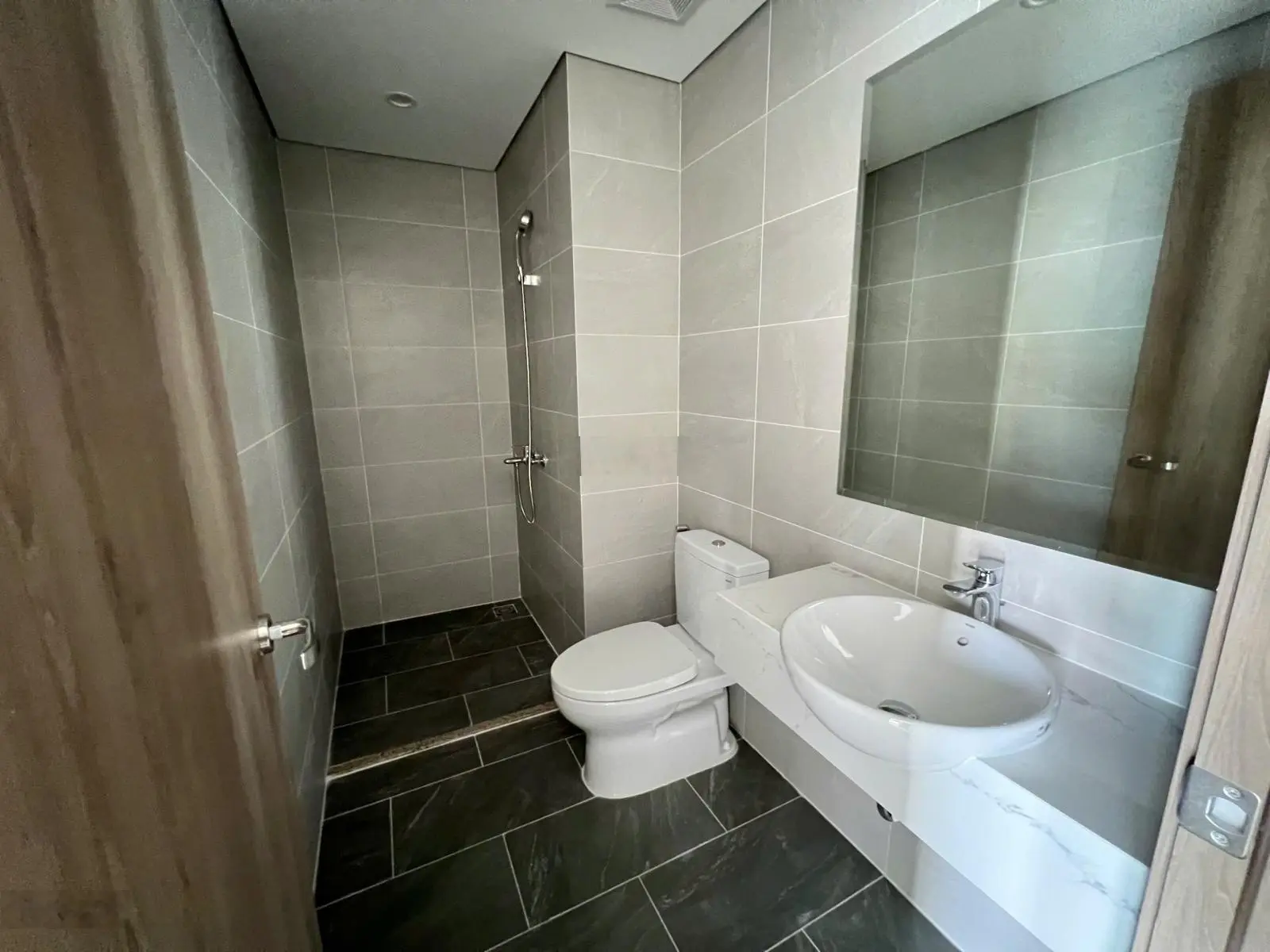 Sót lại căn ký trực tiếp với CĐT, căn 1PN + duy nhất hướng Đông Nam mát mẻ view cực đẹp