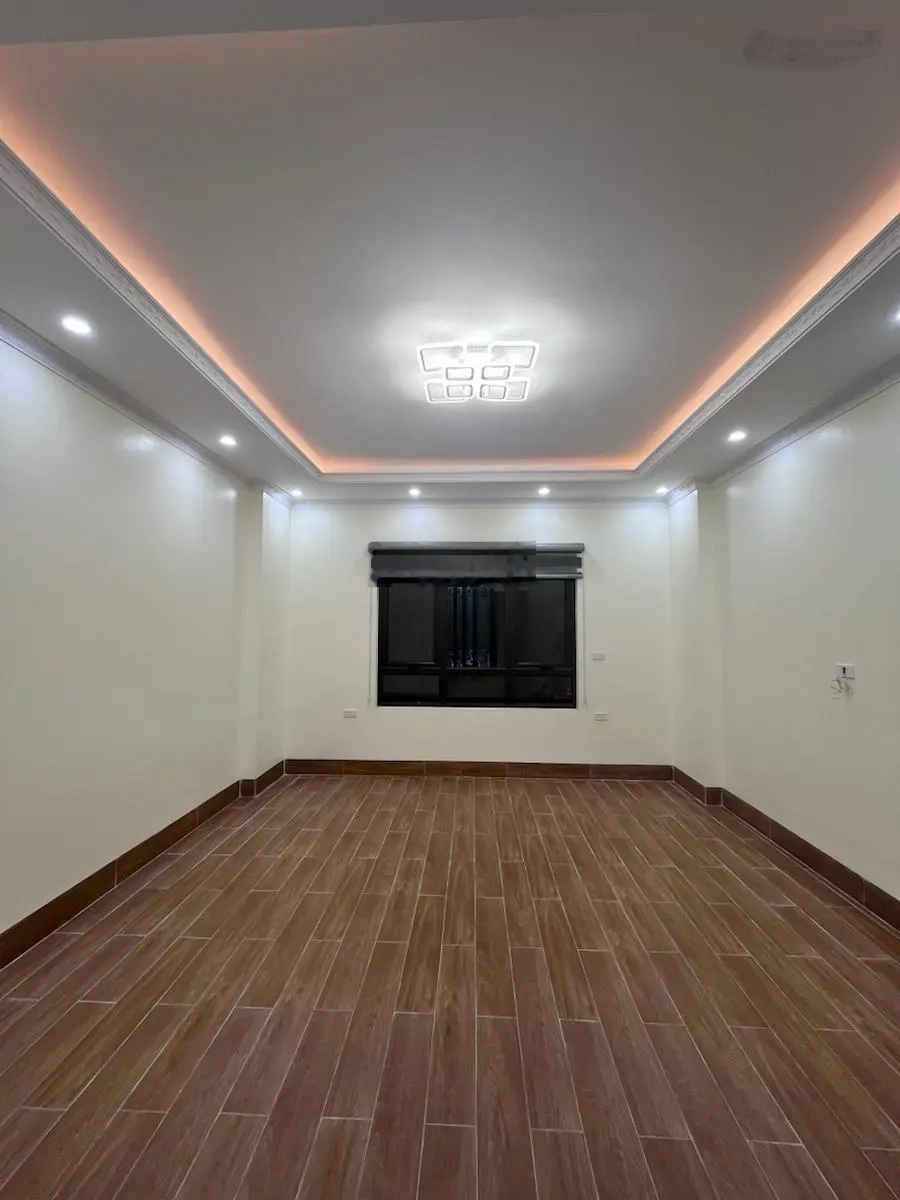 Chủ bán gấp nhà siêu hiếm Cầu Giấy 44m2 x 6 tầng thang máy cực víp xung quanh ngập tràn tiện ích